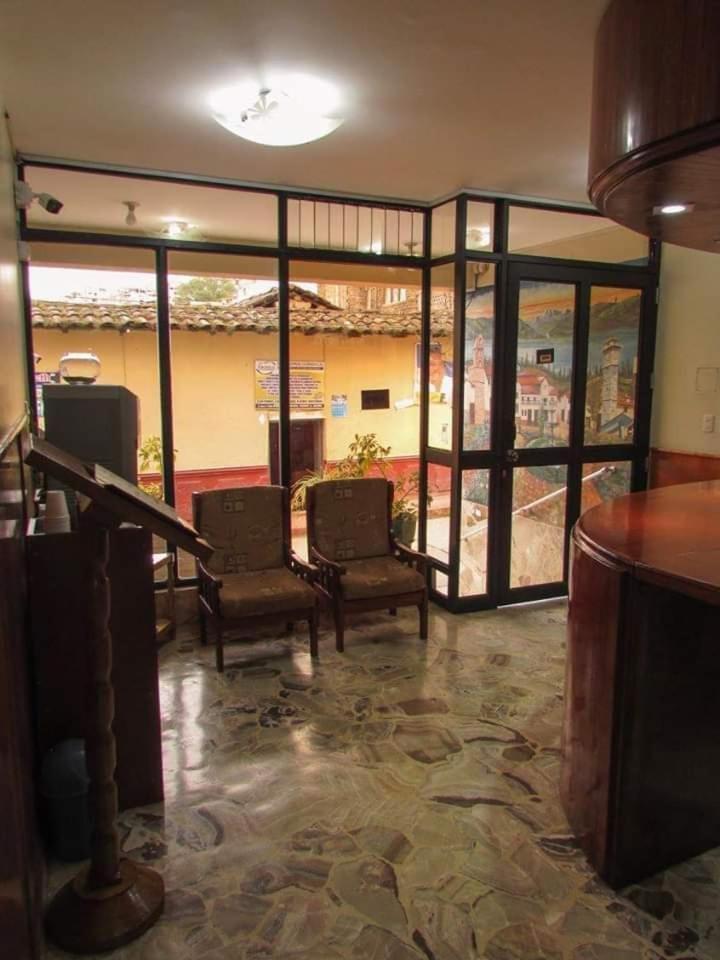 Sol De Oro Hotel Andahuaylas Bagian luar foto
